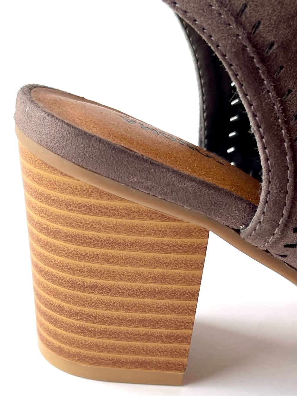 Sonoma Suede Peep-Toe Block Heel Ankle Bootie - Taupe Size 7.5 - Picture 5 of 11